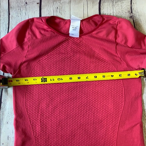 The North Face Vaperwick Nylon spandex athletic T - Picture 5 of 11